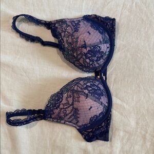 Victoria's Secret Blue Lace Bra. 32B